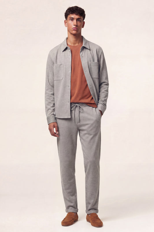 MAESON Knitted Overshirt Sterling Grey — model, vooraanzicht