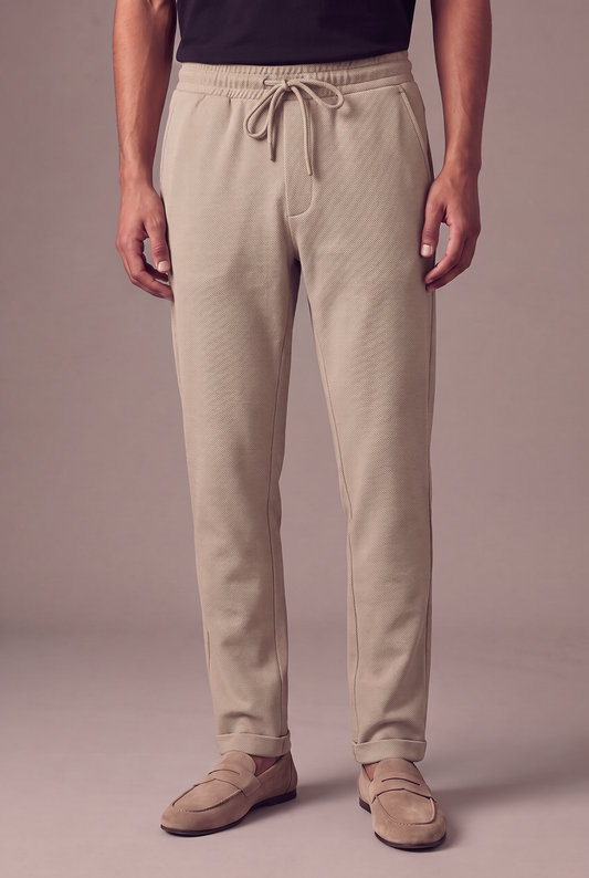 MAESON Knitted Jogg Pants Desert Beige — model, foto 1
