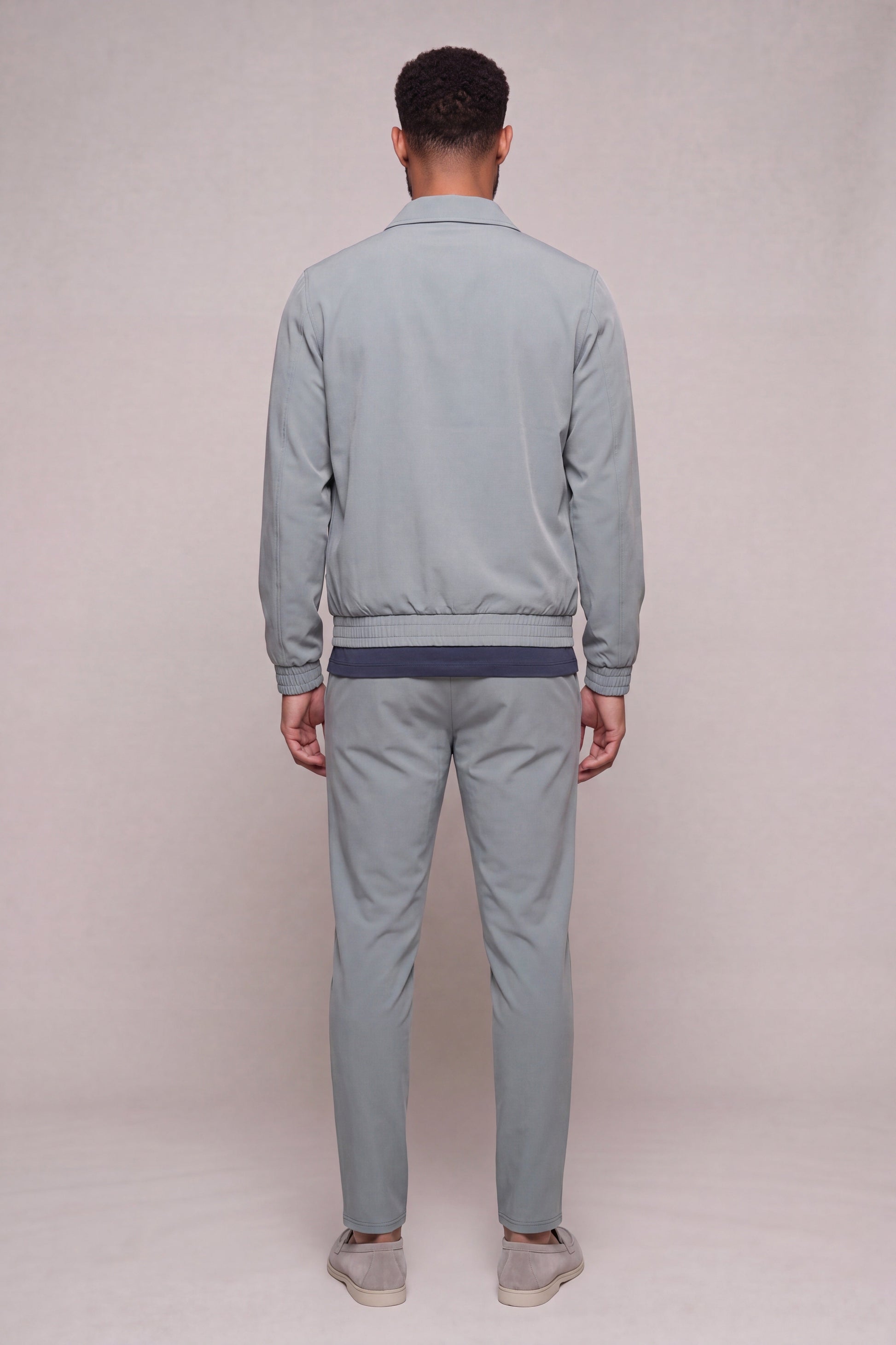 MAESON Tech Stretch Vest Storm Grey — model, achteraanzicht