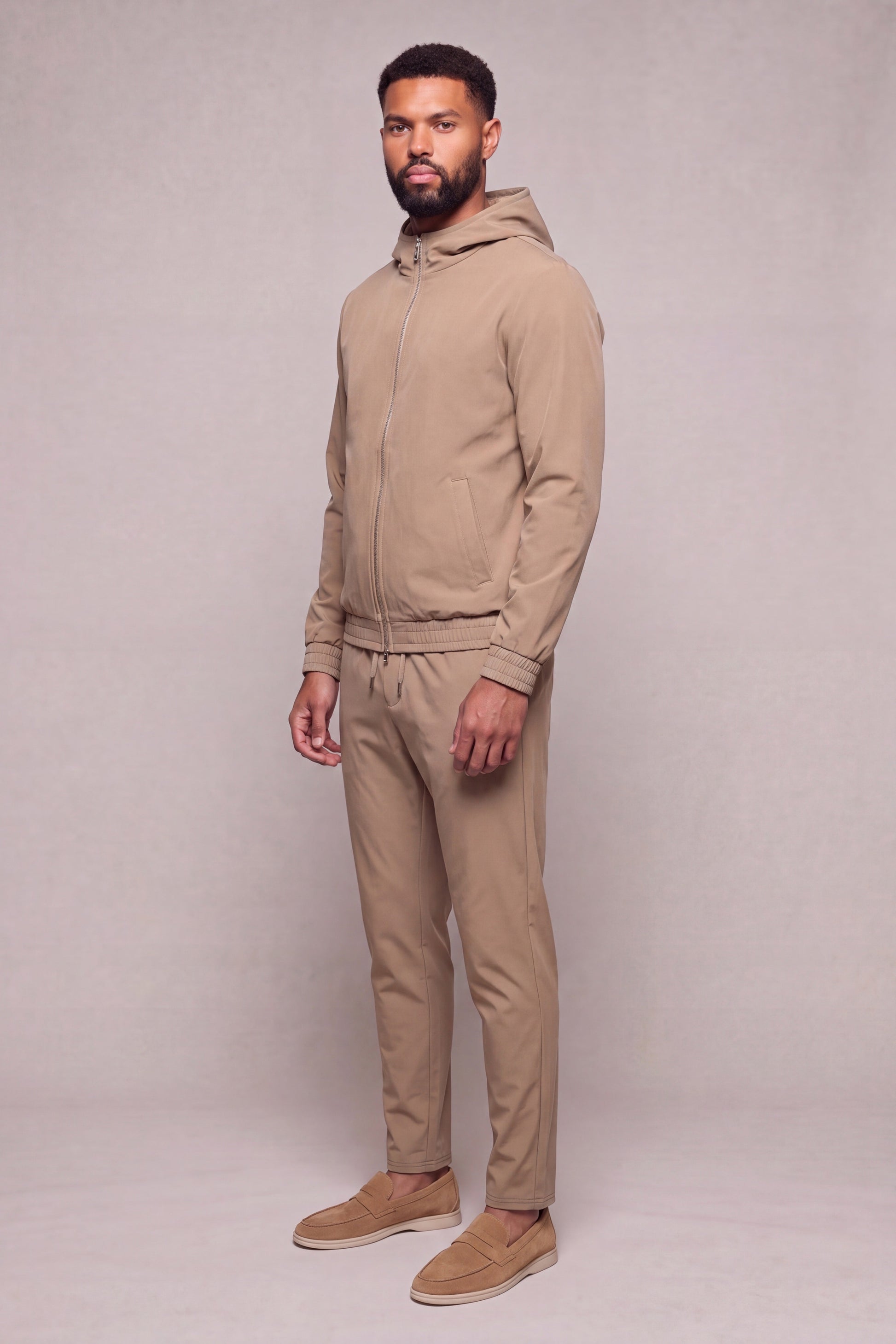 MAESON Hooded Tech Stretch Vest Bronzed Camel — detail