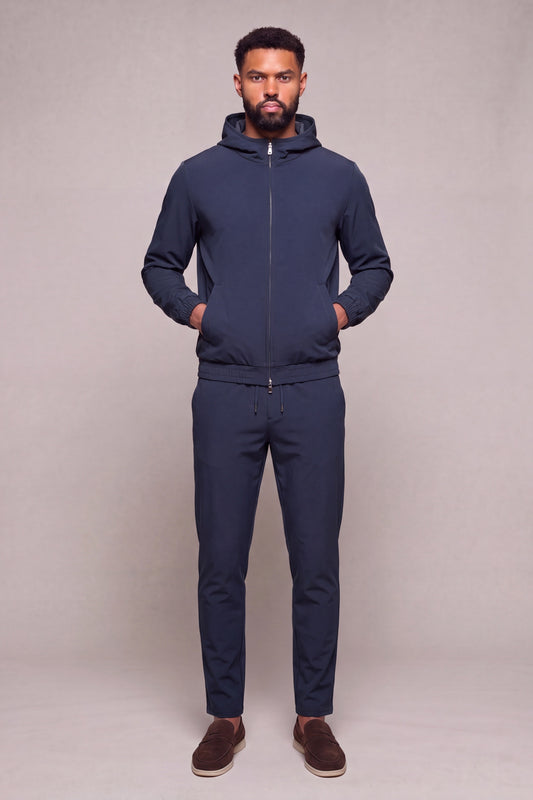 MAESON Hooded Tech Stretch Vest Royal Navy — model, vooraanzicht
