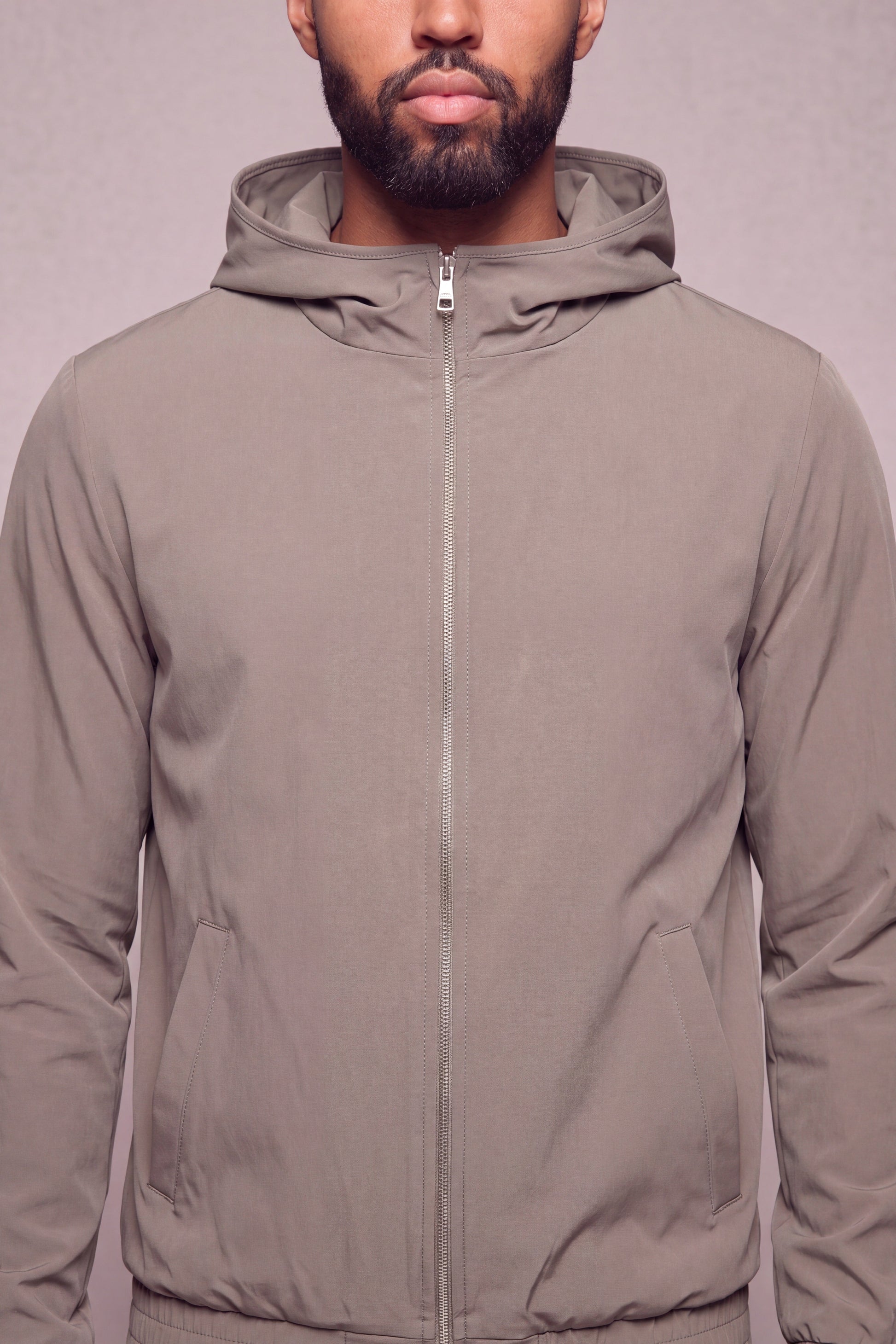 MAESON Hooded Tech Stretch Vest Soft Taupe — detail