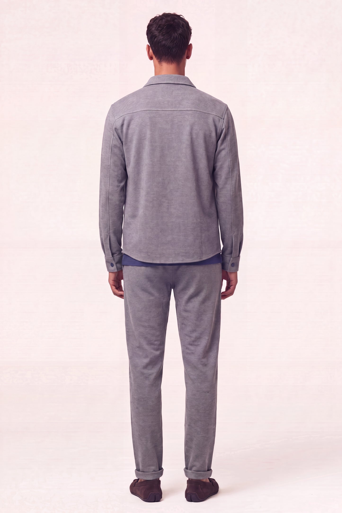 MAESON Knitted Overshirt Midnight Blue — model, achteraanzicht