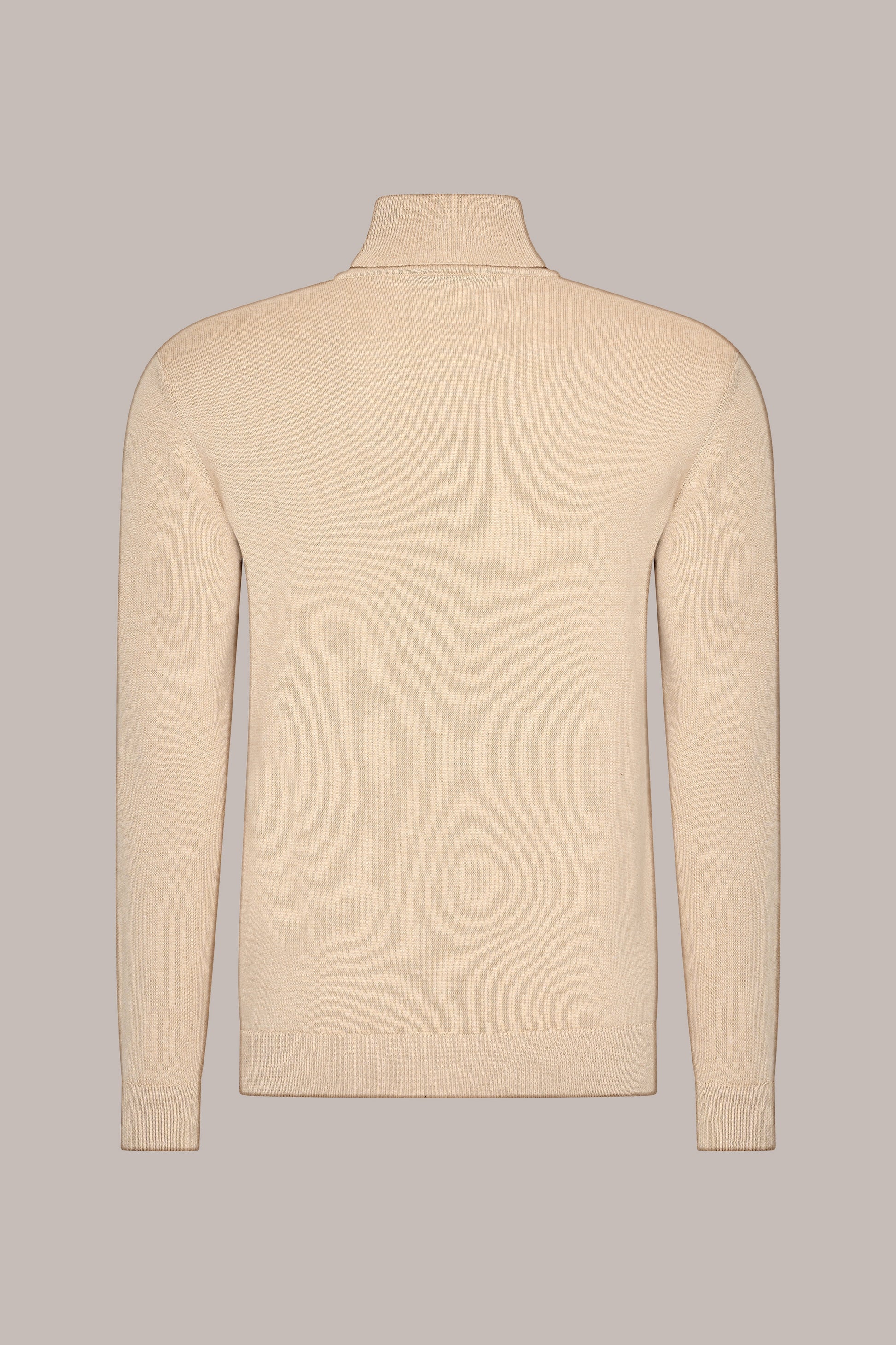 MAESON The Belfort Turtleneck Desert Sand — achteraanzicht