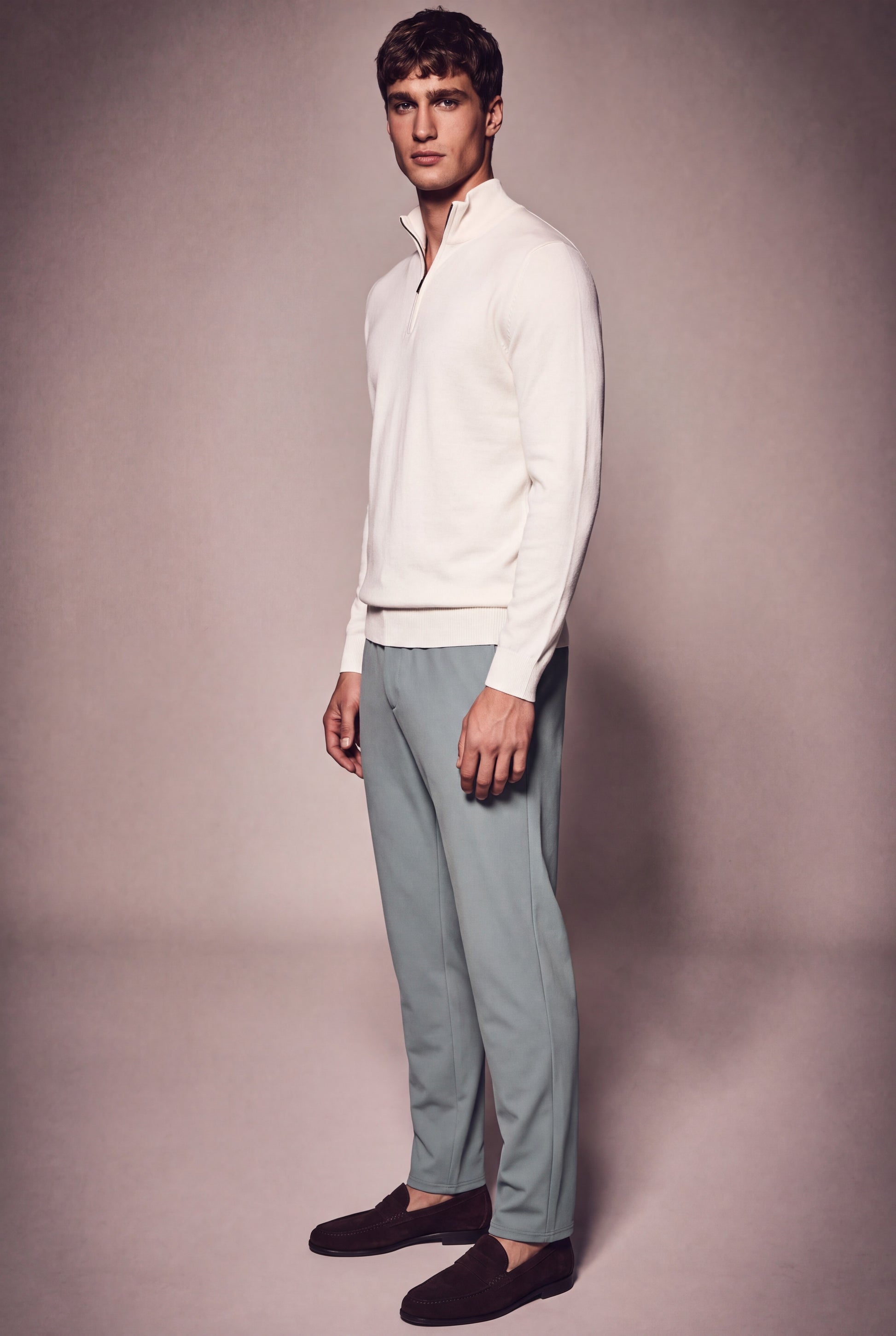 MAESON The Belfort Half-Zip Ivory Off-White — model, foto 2