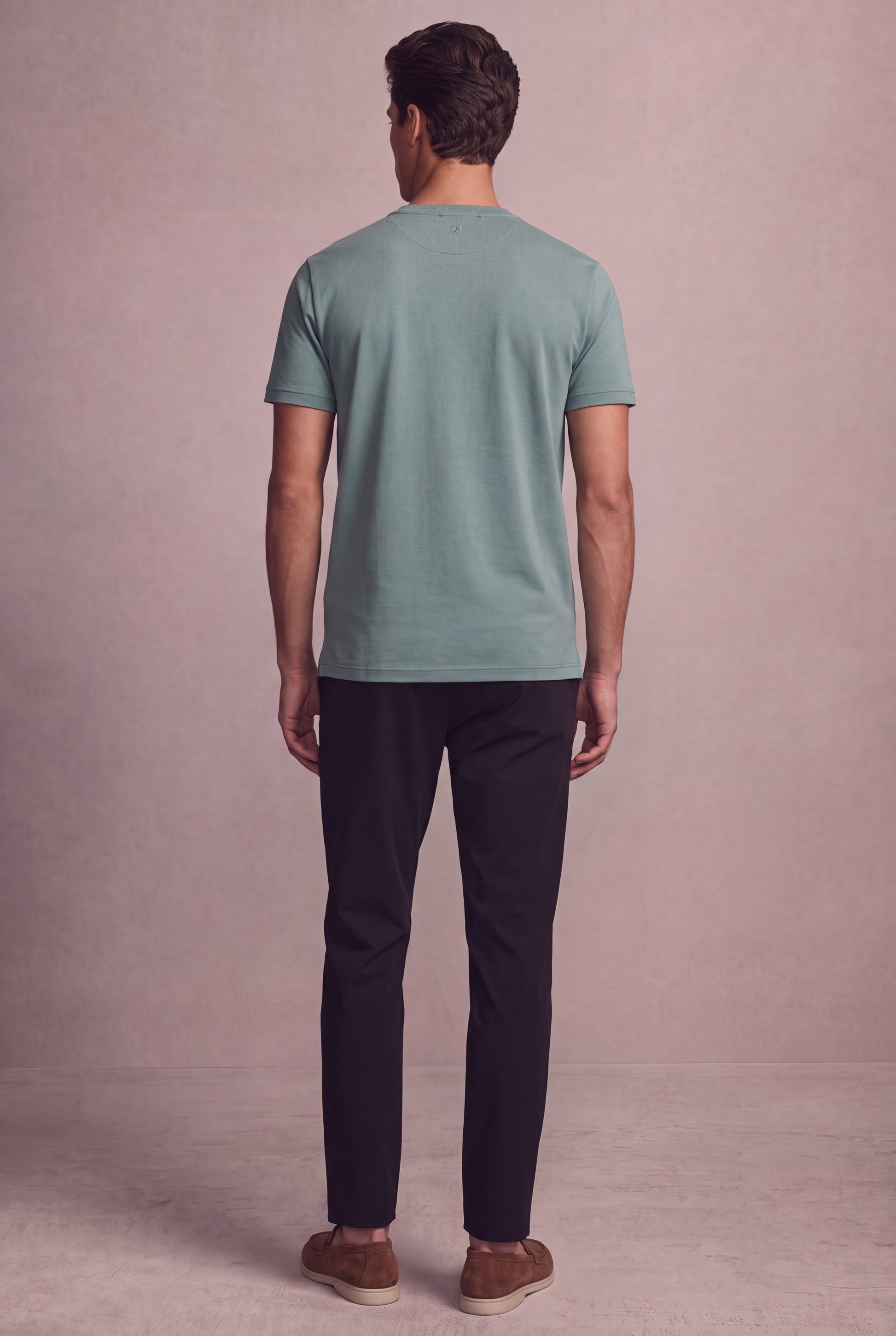 MAESON T-Shirt Silktouch Pique Frosted Olive — model, foto 4