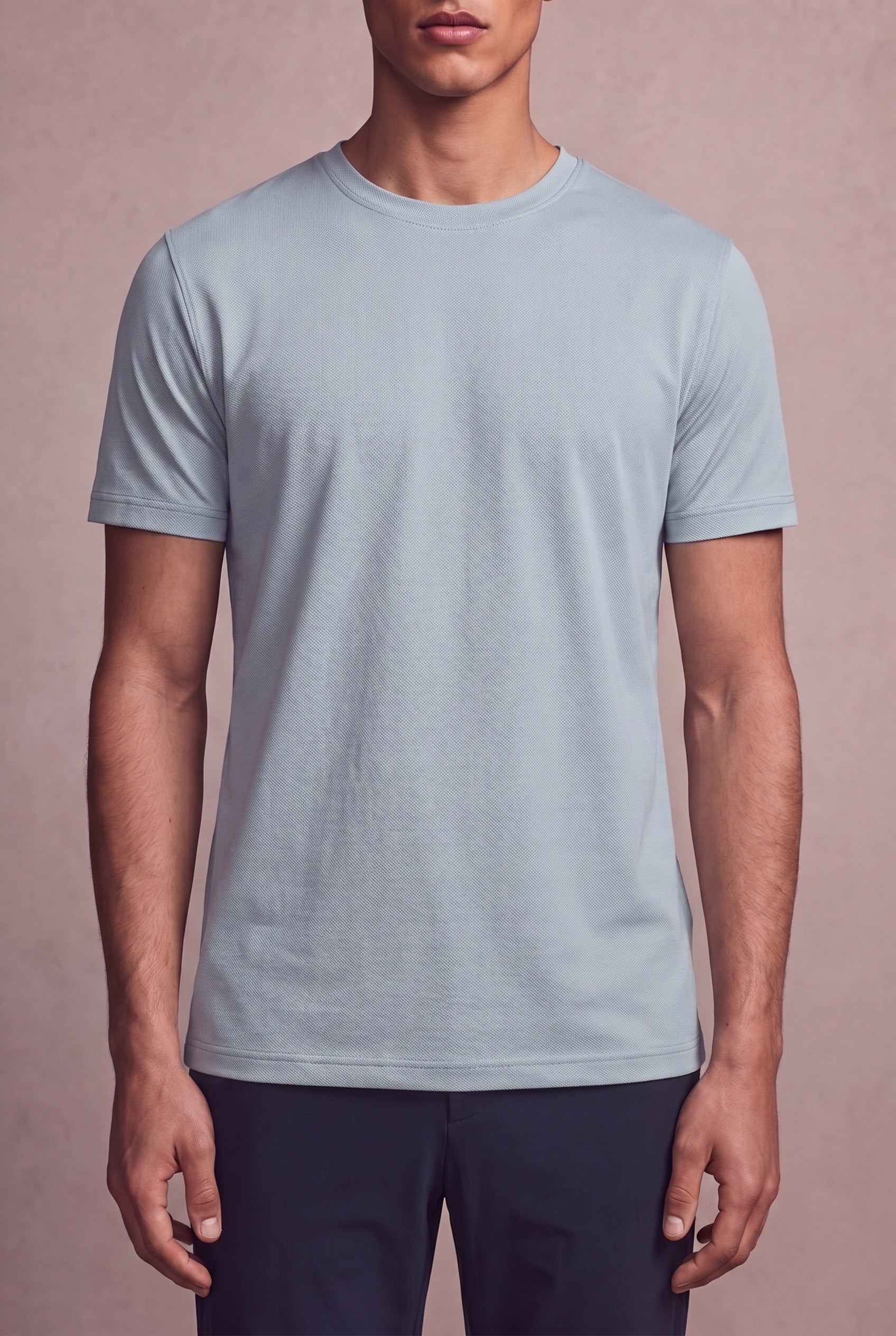 MAESON T-Shirt Silktouch Pique Slate Grey — model, foto 3
