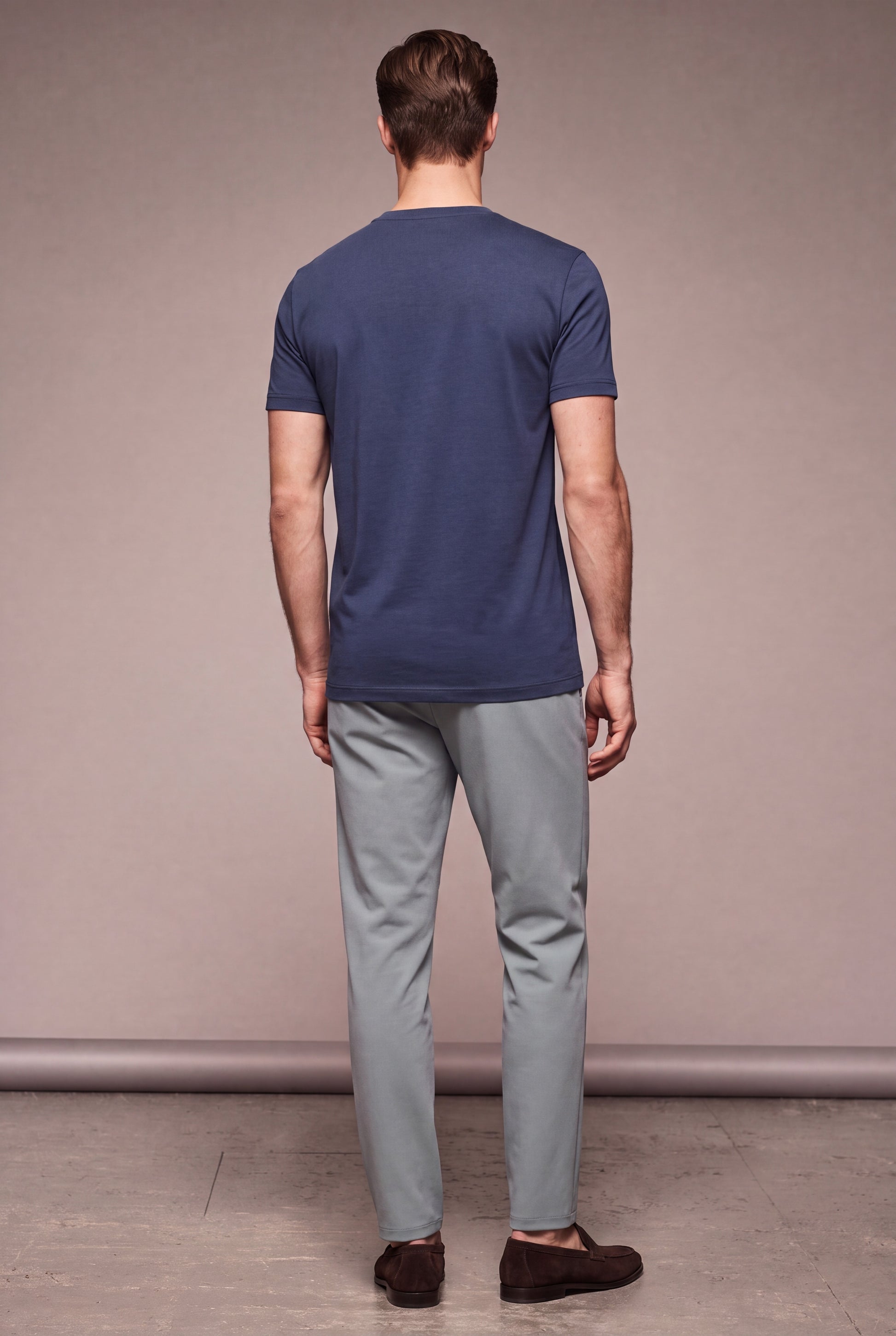 MAESON T-Shirt Modal Essence Midnight Blue — model, foto 4