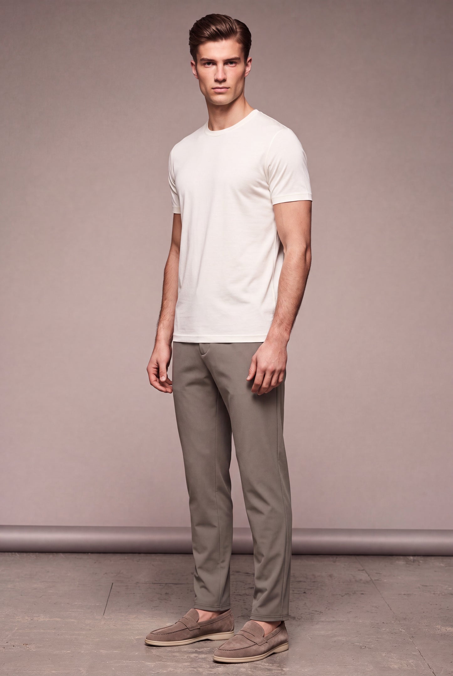 MAESON T-Shirt Modal Essence Silk White — model, foto 2