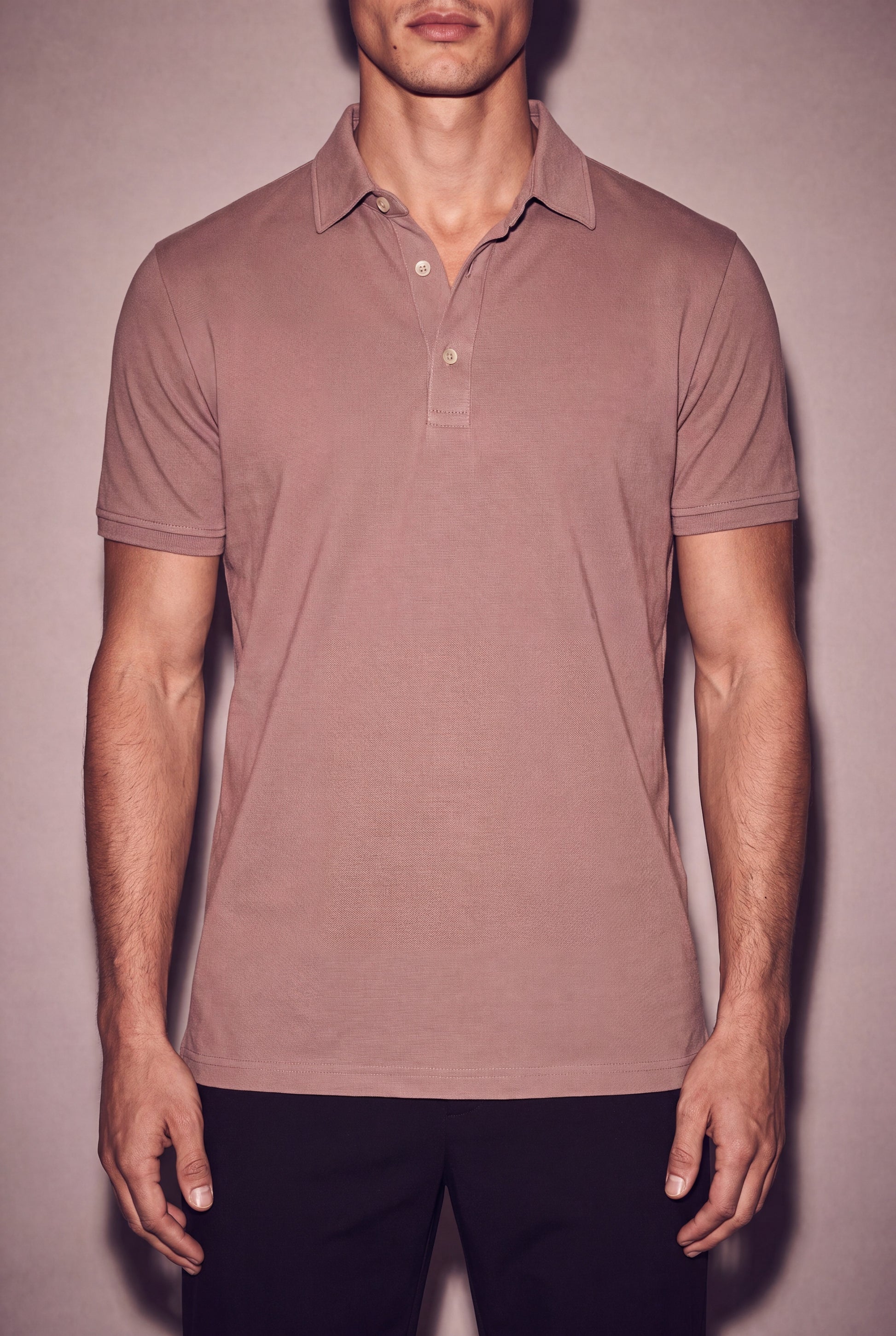 MAESON Polo Modal Essence Soft Mocha — model, foto 3